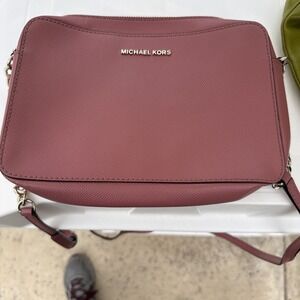 Michael Kors -Beautiful Red  Jet Set Crossbody Shoulder Bag-  EUC